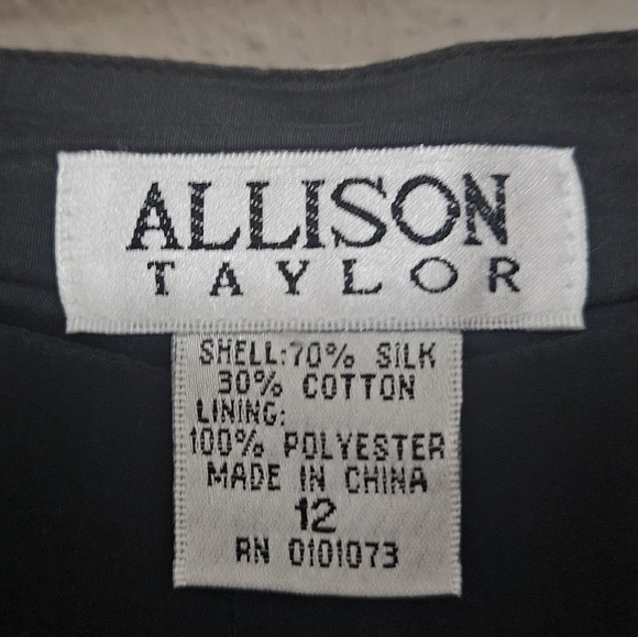 Alison Taylor silk blend embroidered fruits straight cropped pants size 12 - Picture 5 of 16